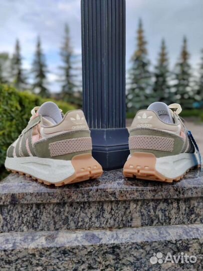 Кроссовки adidas retropy e5