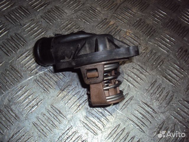 Термостат Touareg (02-10) / Audi A4 B8 (07-15) / A