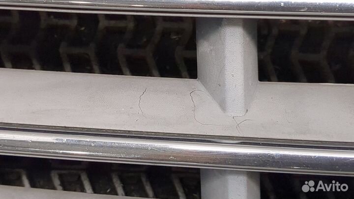 Решетка радиатора Chrysler Pacifica, 2005