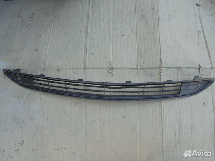 Решетка в бампер нижняя Lexus ES