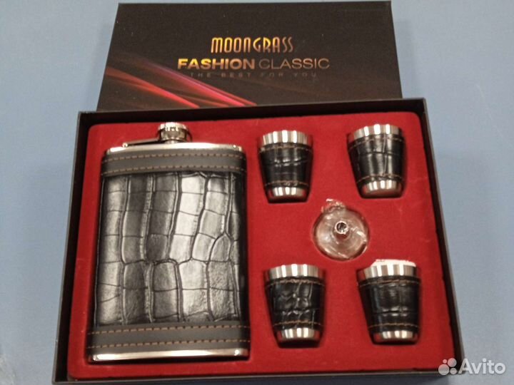 Фляжка 266мл с набором н5