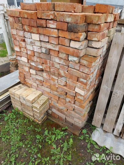 Кирпич бу