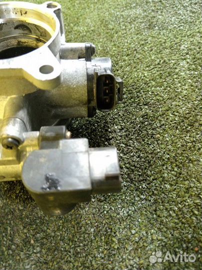 Дроссельная заслонка Toyota Platz SCP11-0074273