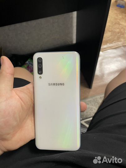 Samsung Galaxy A50, 4/64 ГБ