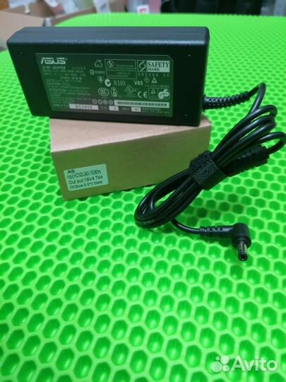 Зарядные устройства для ноутбуков