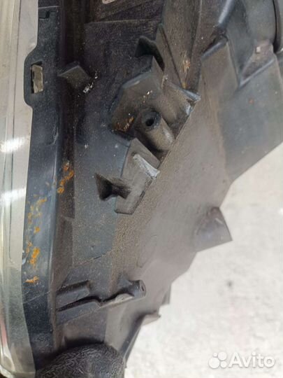 Фара правая Citroen c4 первое поколение