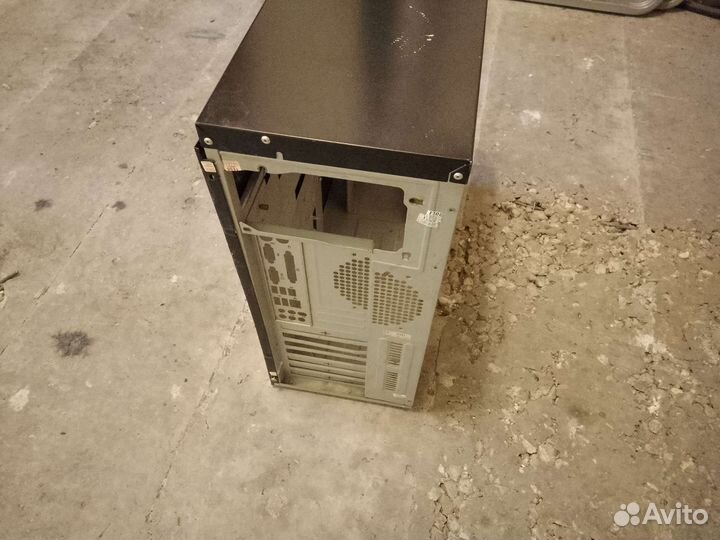 Короб для компьютера