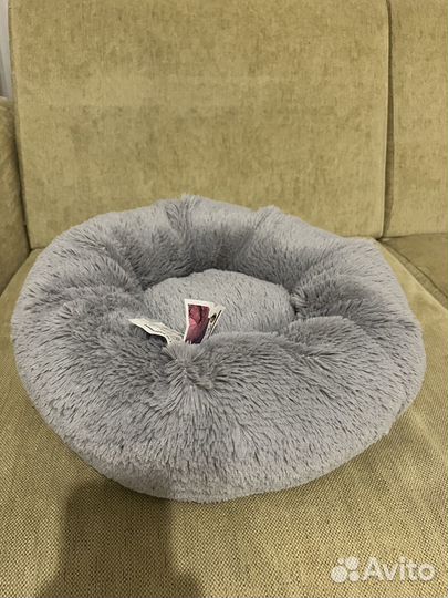 Лежанка для кошек новая