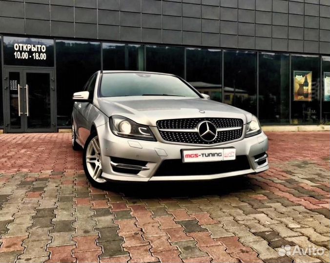 Решетка радиатора на Mercedes W204 Diamond Silver