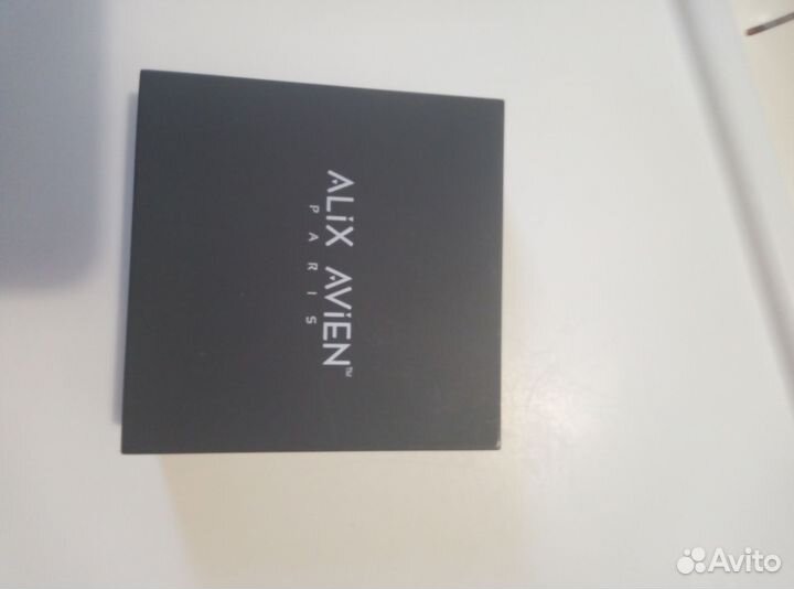 Румяна Alix Avien