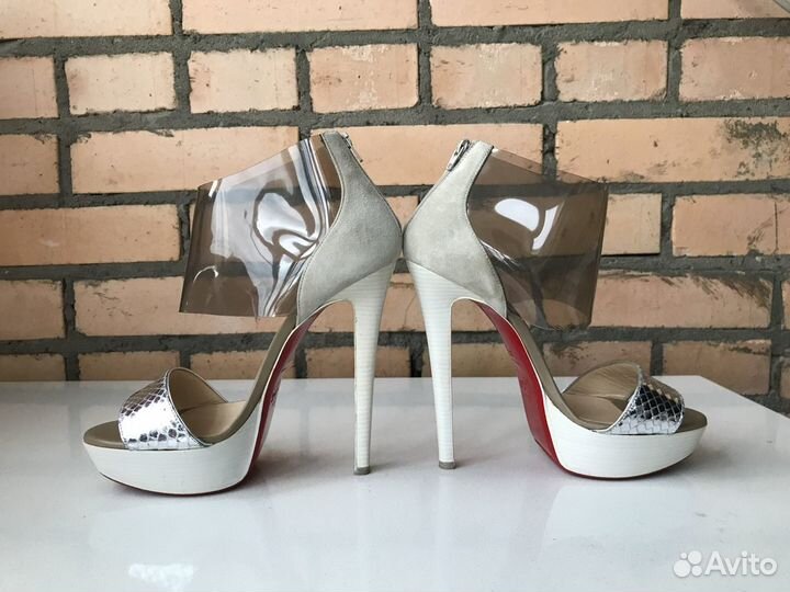 Босоножки Christian Louboutin Серые Питон 37