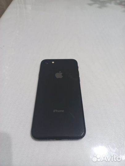 iPhone 8, 64 ГБ