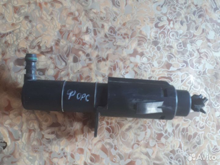 Форсунка омывателя Volkswagen Golf 6