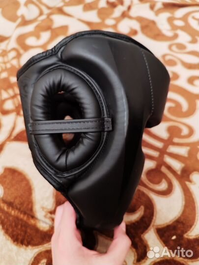 Чёрный шлем