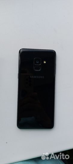 Samsung Galaxy A8 (2018), 4/32 ГБ
