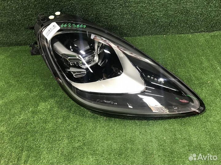 Фара правая Porsche Cayenne