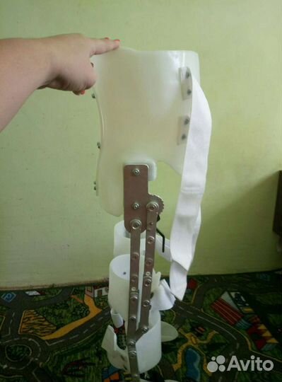 Ортез на туловище и ноги