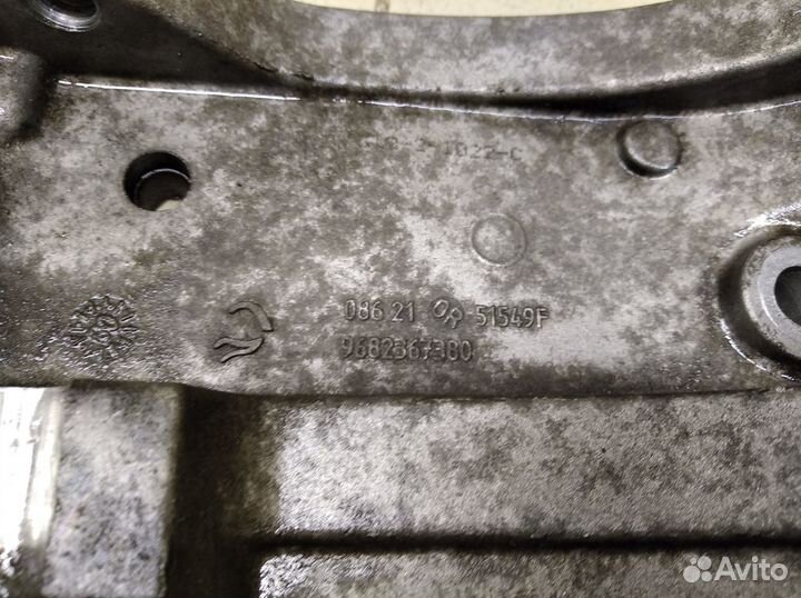 Кронштейн генератора Kuga 2008-2012