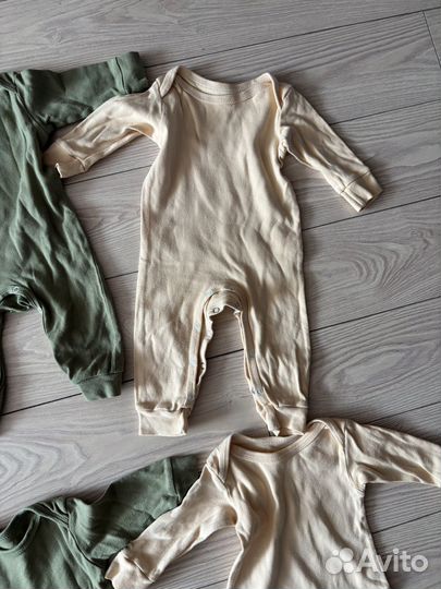 Кмбинизоны, слипы 8 штук на 6 мес