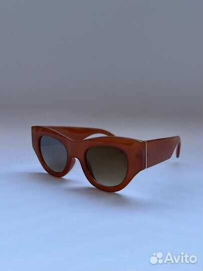 Солнцезащитные очки женские Mango