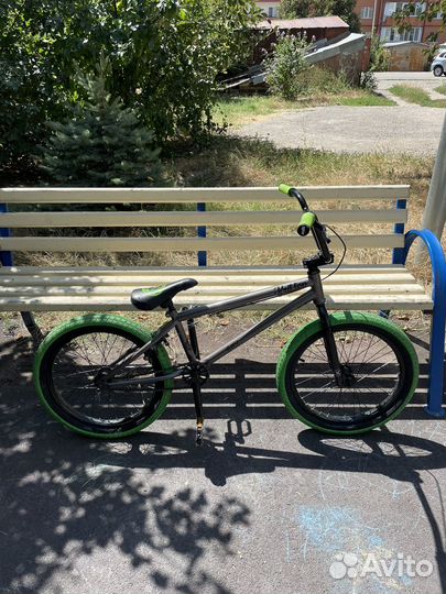 Трюковой велосипед bmx
