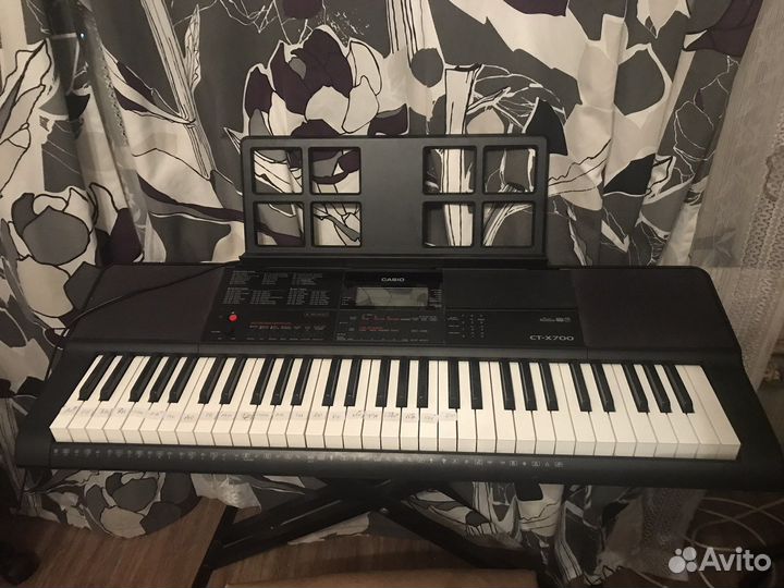 Синтезатор Casio CTX-700