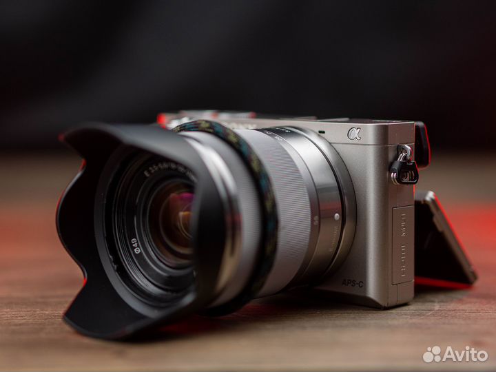 Sony Alpha a6000 + 18-55 OSS