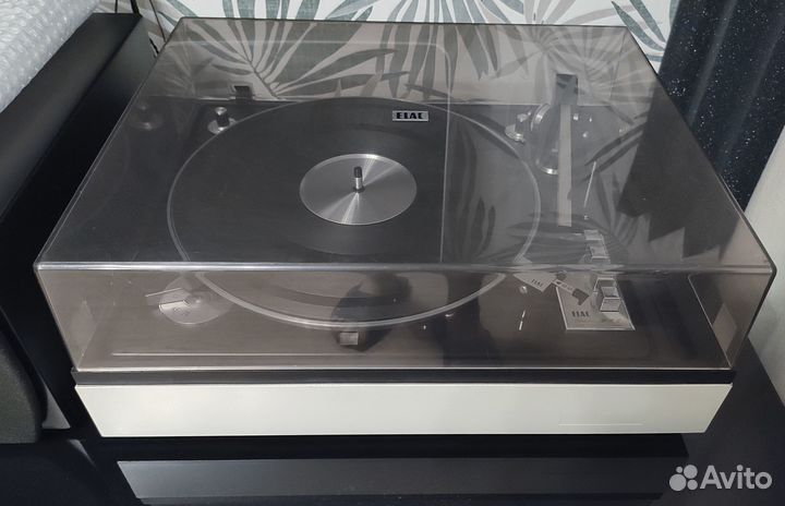 Виниловый проигрыватель Elac Miracord 50H II