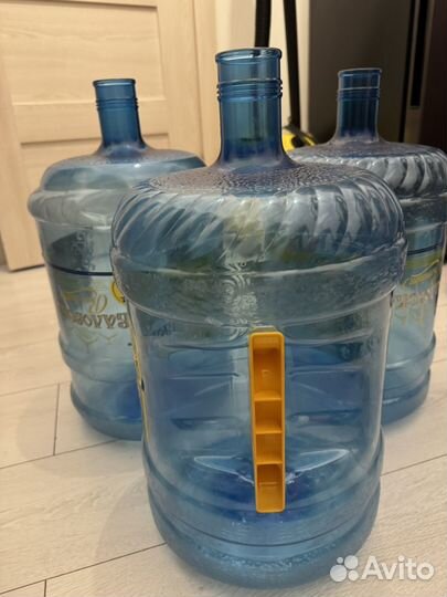 Бутыль 19 литровс ручкой