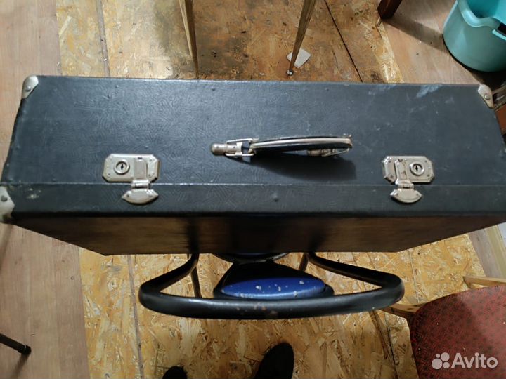 Чемодан ретро большой