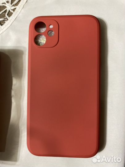 Чехлы на iPhone 11