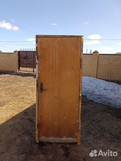 Металлическая дверь бу