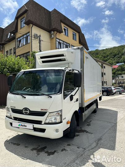 Hino 700 (Profia), 2014