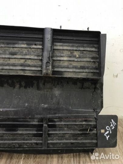 Диффузор вентилятора радиатора Ford Focus 3