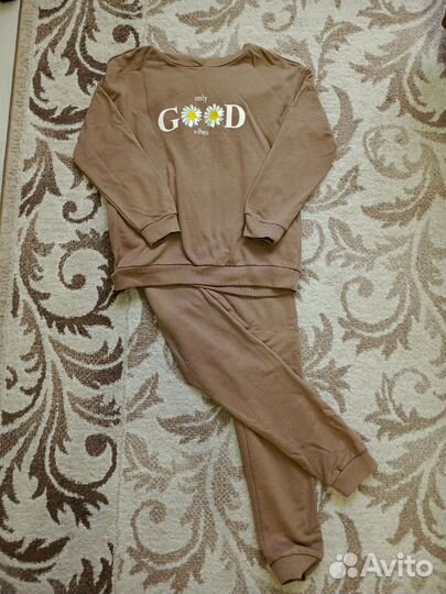 Костюм для девочки 140,146
