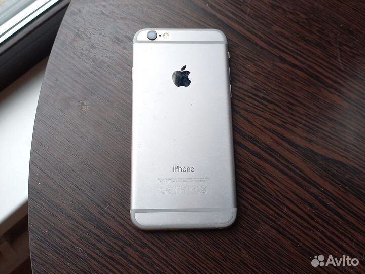 iPhone 6S, 32 ГБ