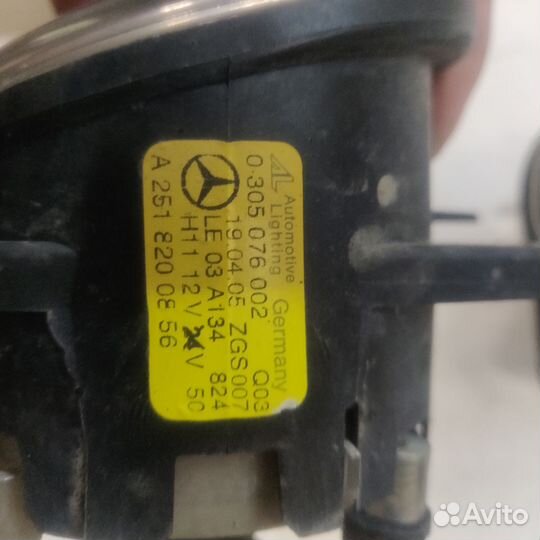 Противотуманные фары Мерседес