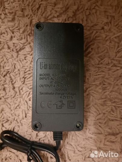 Зарядное устройство 18650