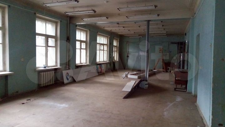 Продам здание, 823 м²