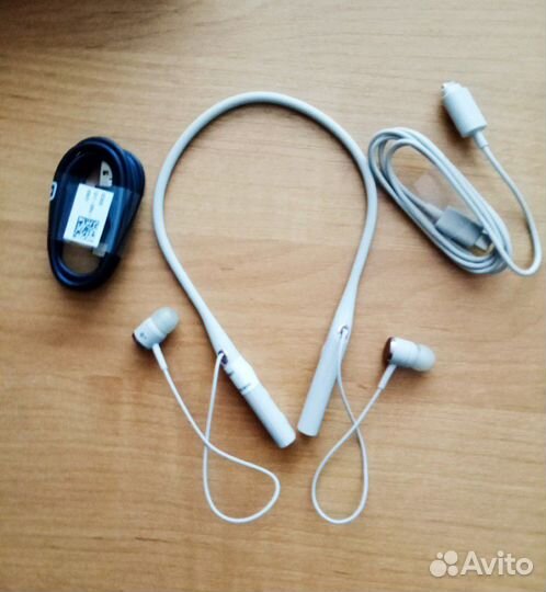 Bluetooth наушники Sony