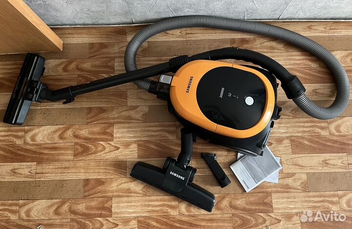 Пылесос Samsung 2000W