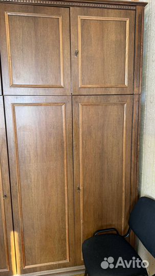 Платяной шкаф