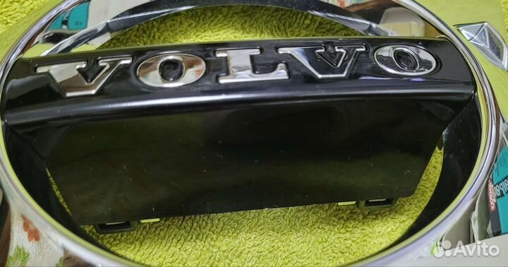 Эмблема решетки радиатора Volvo XC90 2014-2019