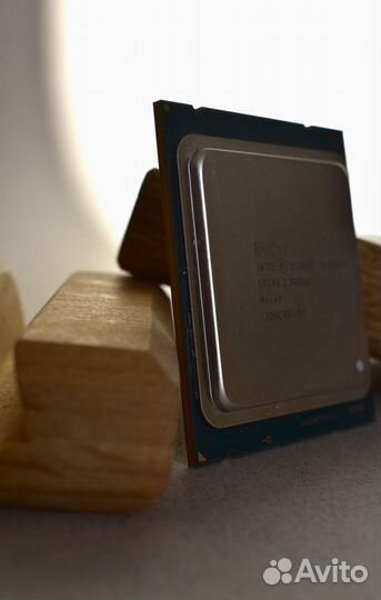 Процессор Intel Xeon e5 2680 V2