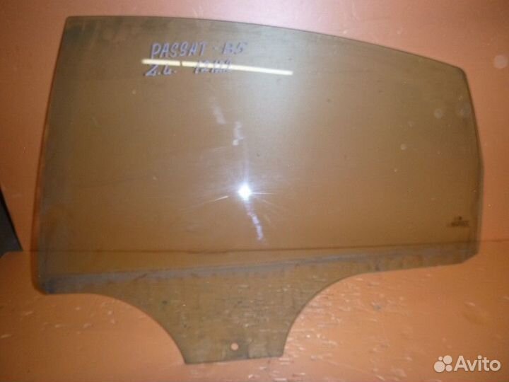 Стекло двери задней левой Volkswagen passat B5 200
