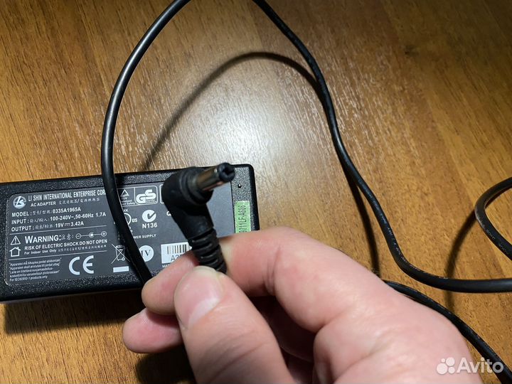 Зарядное устройство AC Adapter Li Shin 0335A1965