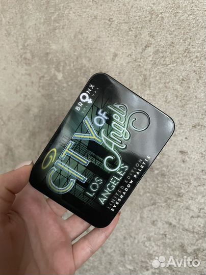 Палетка теней Bronx