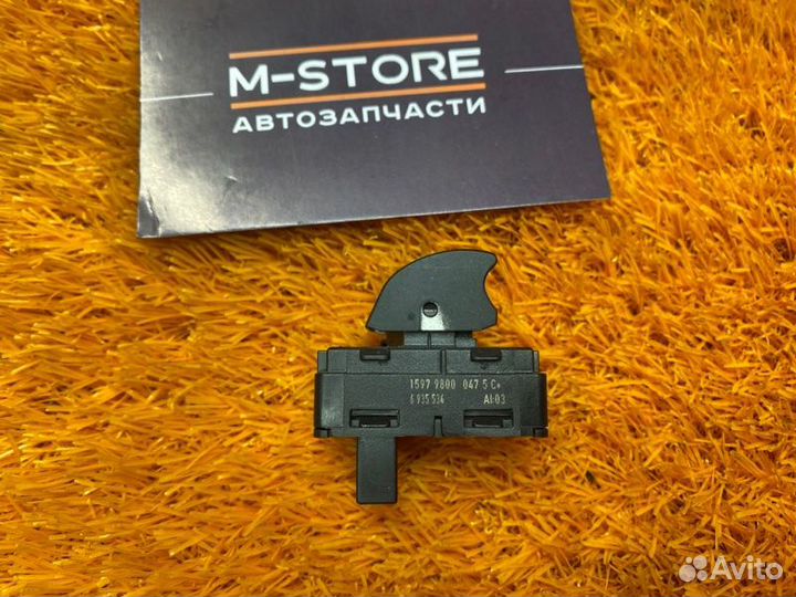 Кнопка стеклоподъемника задняя правая Bmw 3-Series