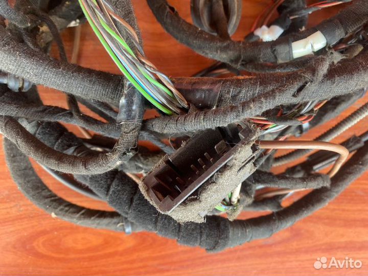 Проводка салона задняя правая Vw Transporter T5