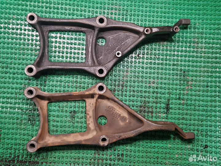 Кронштейн двигателя Scania R164 Dc16